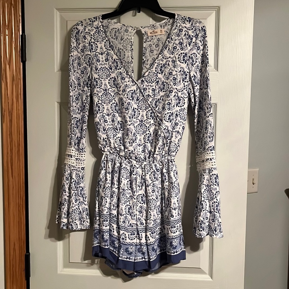 Hollister romper xs